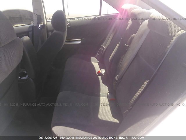 4T1BE32K45U005031 - 2005 TOYOTA CAMRY LE/XLE/SE თეთრი ფოტო 8