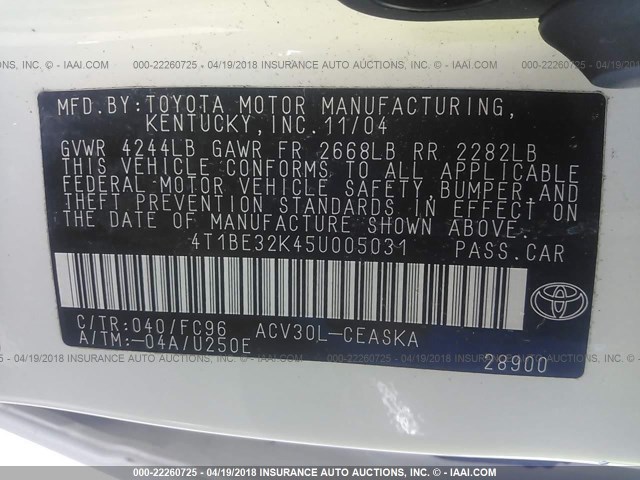 4T1BE32K45U005031 - 2005 TOYOTA CAMRY LE/XLE/SE თეთრი ფოტო 9