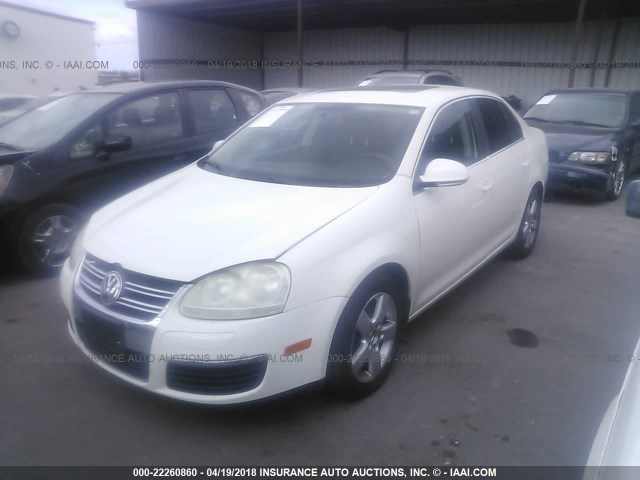 3VWRZ71K58M051084 - 2008 VOLKSWAGEN JETTA SE/SEL WHITE photo 2