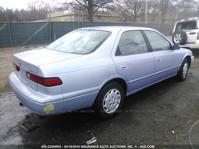 4T1BG22KXVU064315 - 1997 TOYOTA CAMRY CE/LE/XLE 蓝色 照片 4