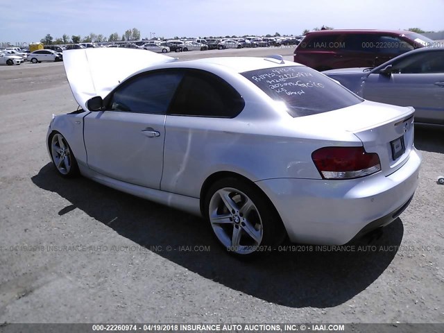 WBAUC9C58BVM10147 - 2011 BMW 135 I SILVER photo 3