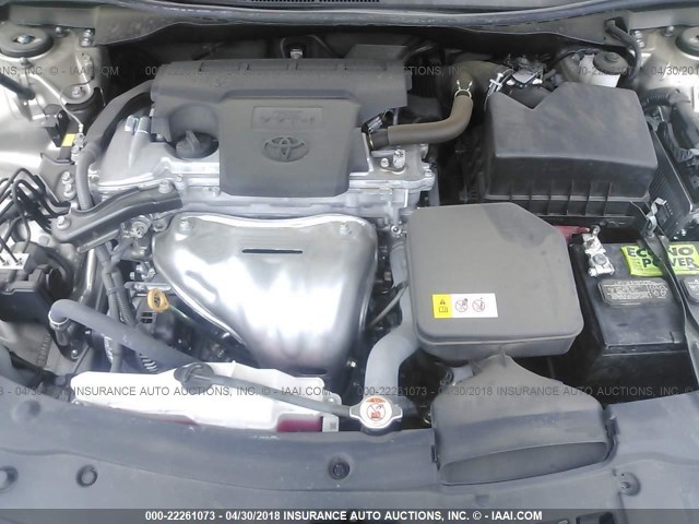 4T1BF1FK1HU370623 - 2017 TOYOTA CAMRY LE/XLE/SE/XSE ოქროსფერი ფოტო 10