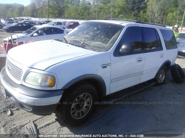 1FMRU15L12LA29234 - 2002 FORD EXPEDITION XLT WHITE photo 2