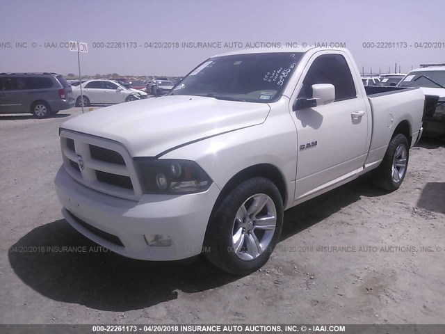 1D3HB16P69J507152 - 2009 DODGE RAM 1500 WHITE photo 2