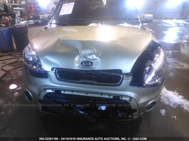 KNDJT2A54C7355962 - 2012 KIA SOUL GREEN photo 6