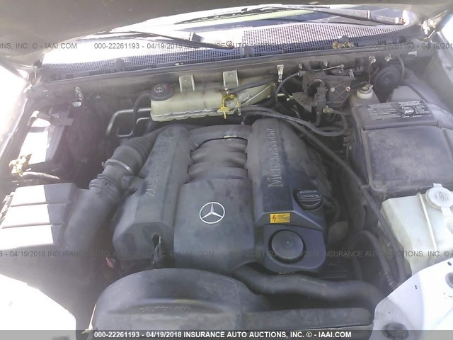 4JGAB57E64A458876 - 2004 MERCEDES-BENZ ML 350 SILVER photo 10