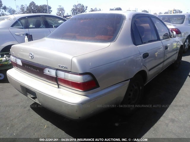 1NXBB02E0VZ521517 - 1997 TOYOTA COROLLA DX BEIGE photo 4