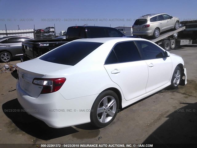 4T1BF1FK0EU330142 - 2014 TOYOTA CAMRY L/SE/LE/XLE 白色 照片 4