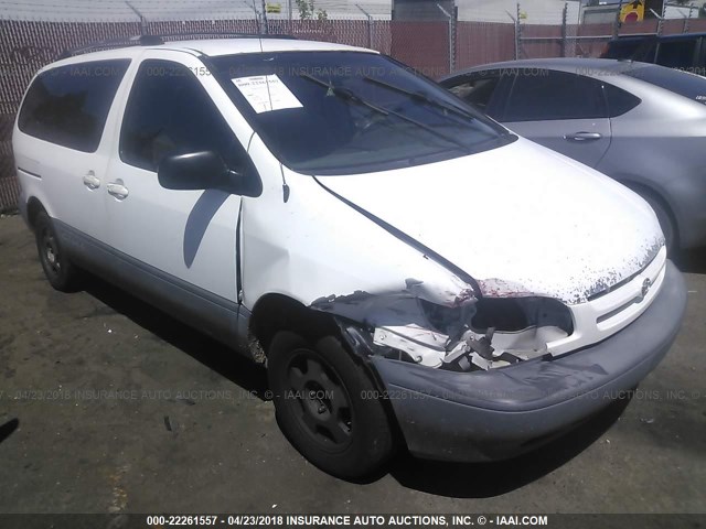 4T3ZF13C0YU174109 - 2000 TOYOTA SIENNA LE/XLE WHITE photo 1