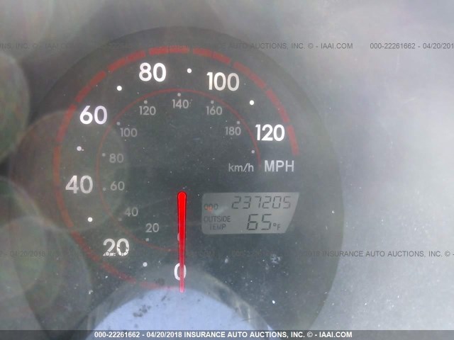 2T1KR32E75C417265 - 2005 TOYOTA COROLLA MATRIX XR SILVER photo 7