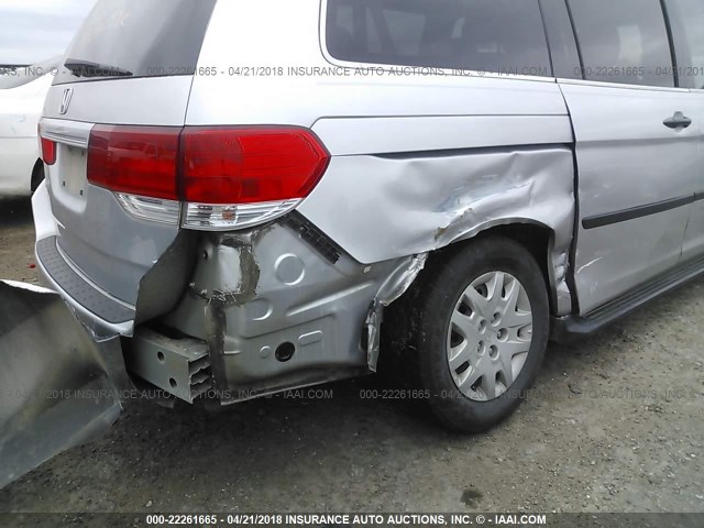 5FNRL3H29AB021714 - 2010 HONDA ODYSSEY LX SILVER photo 6