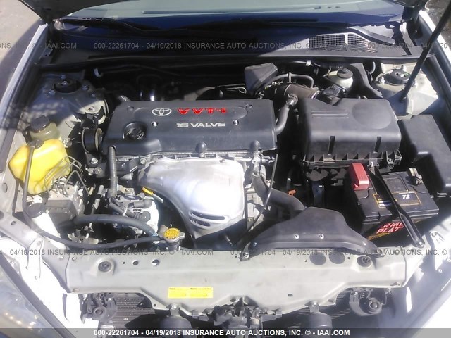 JTDBE32K530152807 - 2003 TOYOTA CAMRY LE/XLE Silber Foto 10