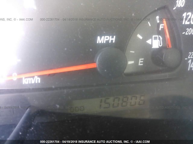 JTDBE32K530152807 - 2003 TOYOTA CAMRY LE/XLE Silber Foto 7