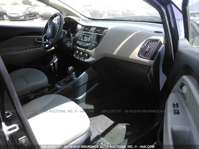 KNADM5A38E6354264 - 2014 KIA RIO LX Սև լուսանկար 5