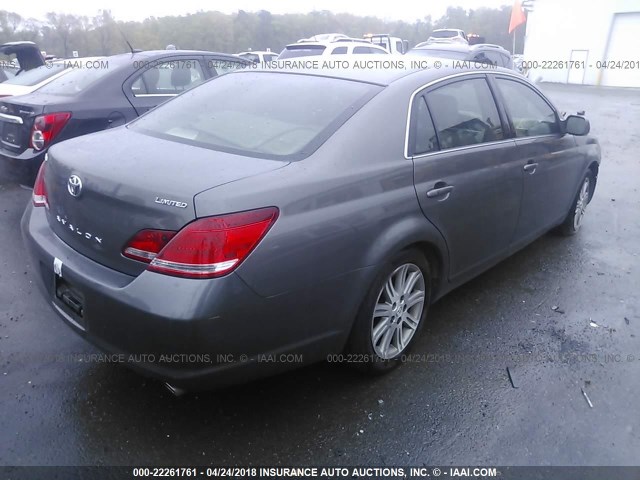 4T1BK36B26U137063 - 2006 TOYOTA AVALON XL/XLS/TOURING/LIMITED GRAY photo 4