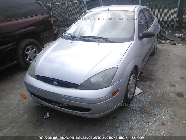 1FAFP33P03W108142 - 2003 FORD FOCUS LX SILVER photo 2