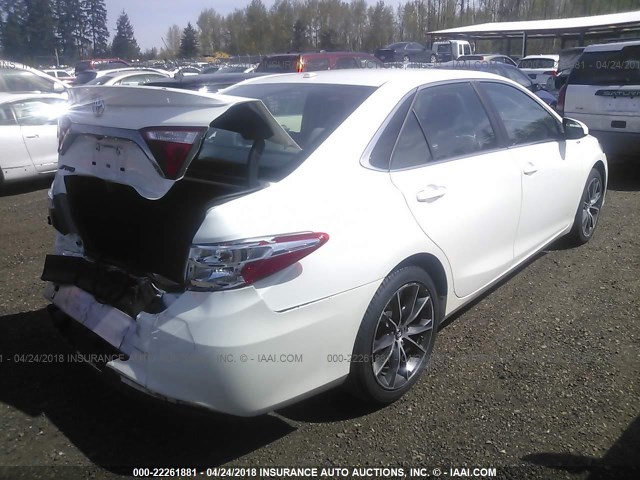 4T1BF1FK0FU053705 - 2015 TOYOTA CAMRY LE/XLE/SE/XSE WHITE photo 4