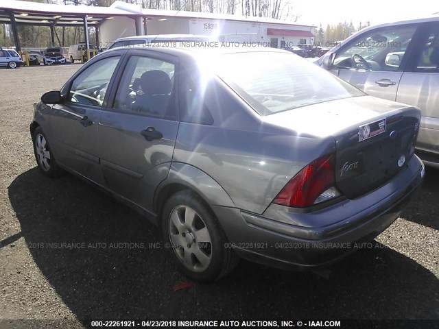 1FAFP343X2W129350 - 2002 FORD FOCUS SE/SE COMFORT/SE SPORT GRAY photo 3