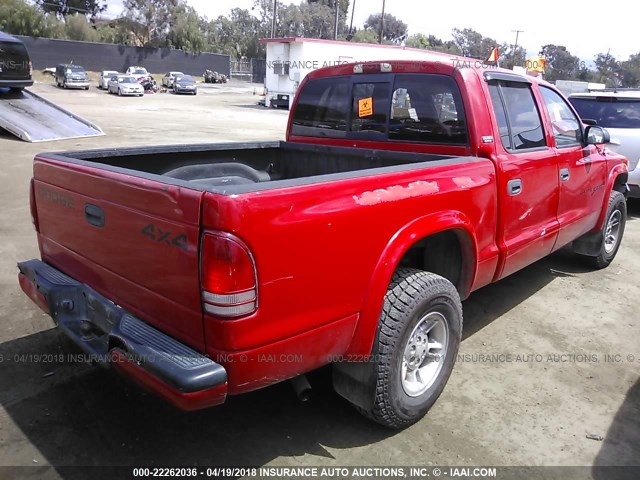 1B7GG2AN7YS598765 - 2000 DODGE DAKOTA QUAD RED photo 4