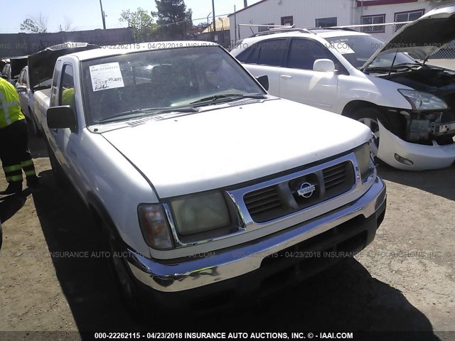 1N6DD26S8WC367789 - 1998 NISSAN FRONTIER KING CAB XE/KING CAB SE WHITE photo 1