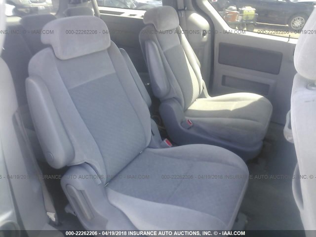 2FMZA52247BA03410 - 2007 FORD FREESTAR SEL GRAY photo 8