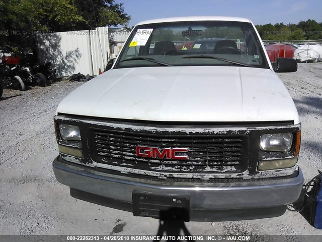 1GTEC14W4VZ507665 - 1997 GMC SIERRA C1500 WHITE photo 6