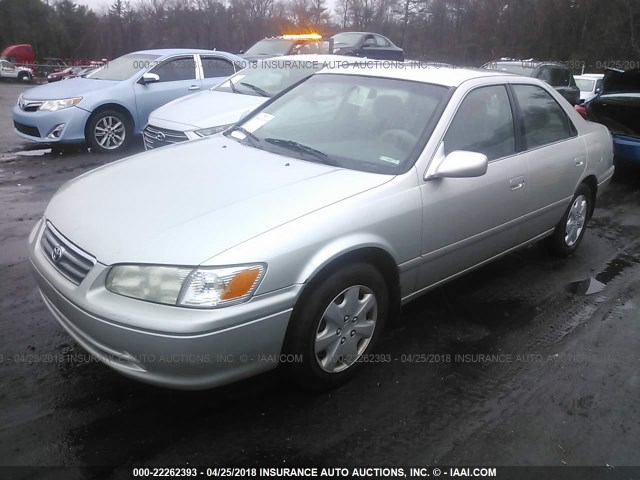 JT2BG22K0Y0424054 - 2000 TOYOTA CAMRY CE/LE/XLE 银色 照片 2