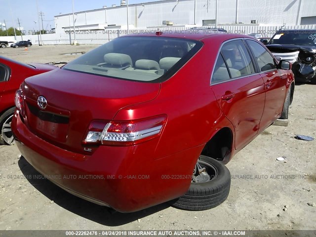 4T1BF3EK0BU741579 - 2011 TOYOTA CAMRY SE/LE/XLE RED photo 4