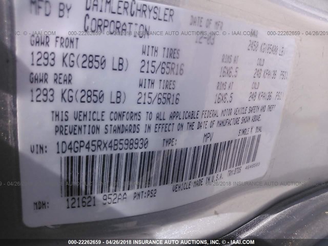 1D4GP45RX4B598930 - 2004 DODGE CARAVAN SXT GRAY photo 9