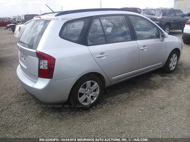 KNAFG526487136782 - 2008 KIA RONDO LX/EX SILVER photo 4