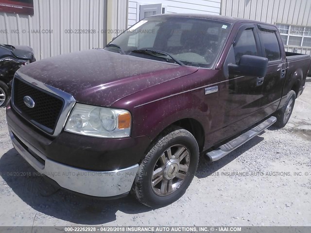 1FTRW12W26KC31167 - 2006 FORD F150 SUPERCREW MAROON photo 2