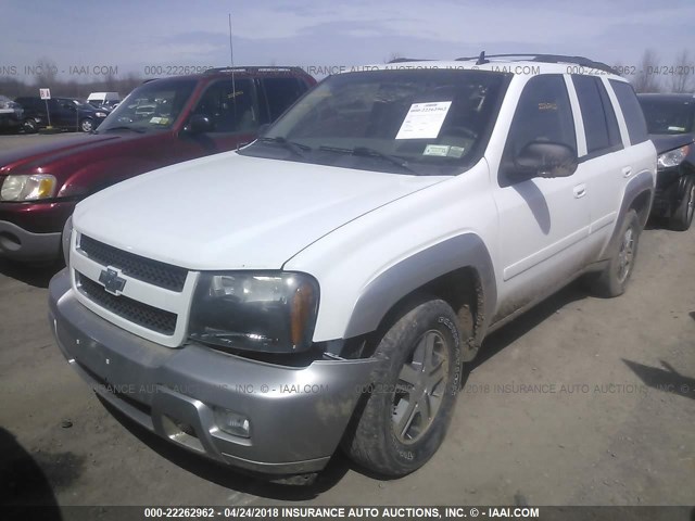 1GNDT13S962356169 - 2006 CHEVROLET TRAILBLAZER LS/LT WHITE photo 2