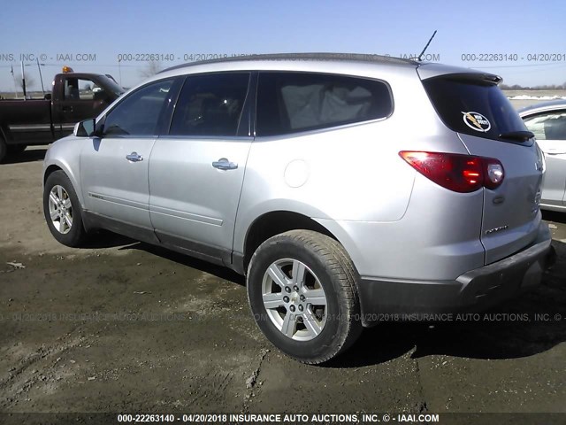 1GNEV23D39S111376 - 2009 CHEVROLET TRAVERSE LT SILVER photo 3