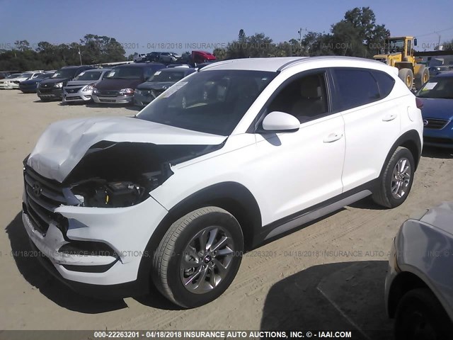 KM8J33A47HU432812 - 2017 HYUNDAI TUCSON LIMITED/SPORT AND ECO/SE WHITE photo 2