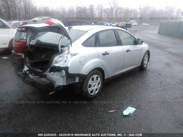 1FAHP3E29CL277183 - 2012 FORD FOCUS S SILVER photo 4