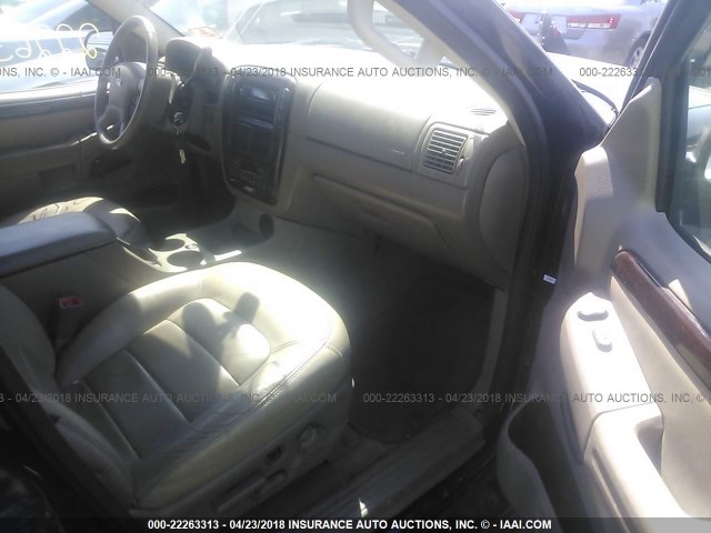 1FMZU75WX5UA90898 - 2005 FORD EXPLORER LIMITED 黑色 照片 5