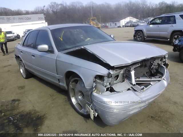 2FAFP74W41X140607 - 2001 FORD CROWN VICTORIA LX SILVER photo 1