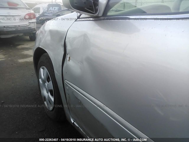 4T1BE32K14U840793 - 2004 TOYOTA CAMRY LE/XLE/SE ვერცხლისფერი ფოტო 6