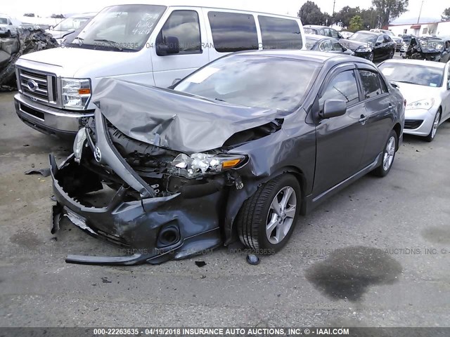 5YFBU4EE6DP090579 - 2013 TOYOTA COROLLA S/LE GRAY photo 2