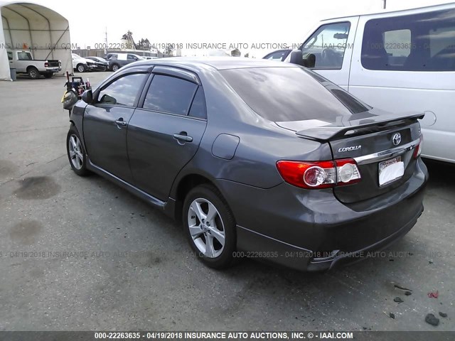 5YFBU4EE6DP090579 - 2013 TOYOTA COROLLA S/LE GRAY photo 3