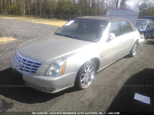 1G6KD57Y27U182781 - 2007 CADILLAC DTS GOLD photo 2