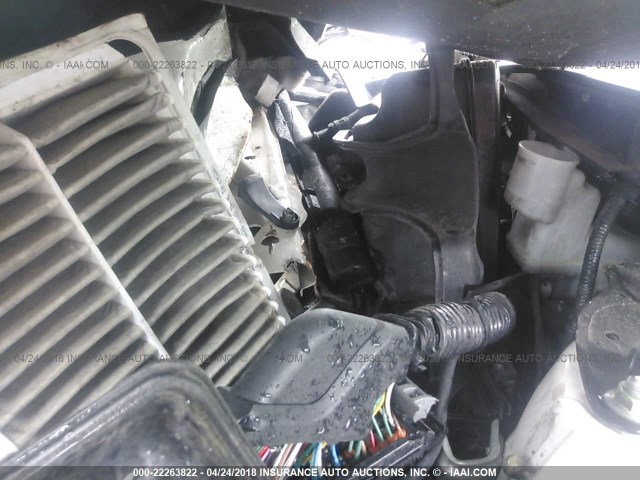 4T1BF3EK5BU712708 - 2011 TOYOTA CAMRY SE/LE/XLE WHITE photo 10