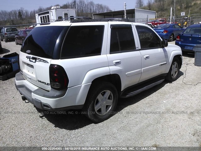 1GNDT13S722196853 - 2002 CHEVROLET TRAILBLAZER  WHITE photo 4