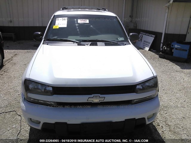 1GNDT13S722196853 - 2002 CHEVROLET TRAILBLAZER  WHITE photo 6