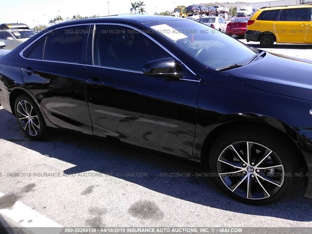 4T1BF1FK4HU731102 - 2017 TOYOTA CAMRY LE/XLE/SE/XSE Noir photo 6