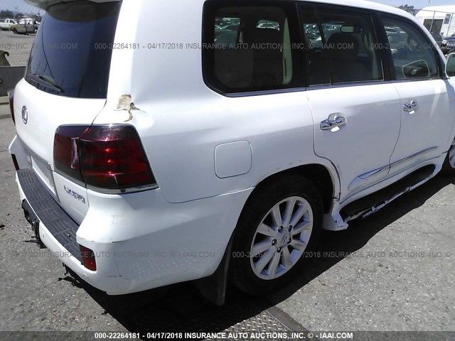 JTJHY00W184013146 - 2008 LEXUS LX 570 WHITE photo 6