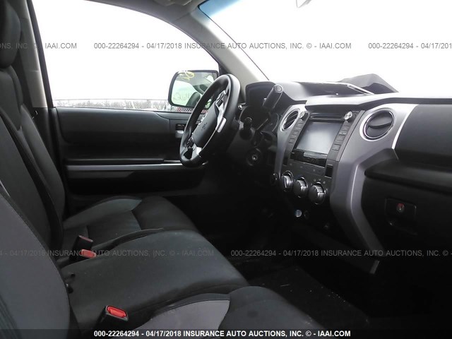 5TFUW5F14EX327271 - 2014 TOYOTA TUNDRA DOUBLE CAB SR/SR5 RED photo 5