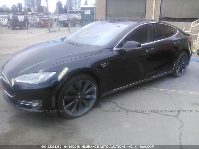 5YJSA1DP5DFP10456 - 2013 TESLA MODEL S BLACK photo 2