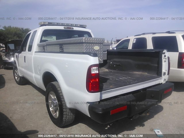 1FTSX20R48EE43197 - 2008 FORD F250 SUPER DUTY WHITE photo 3