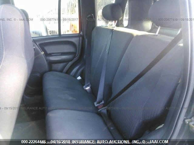 1J4GL48KX4W313928 - 2004 JEEP LIBERTY SPORT 黑色 照片 8